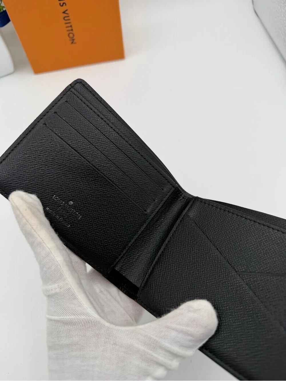Louis Vuitton men’s wallet Authentic in box